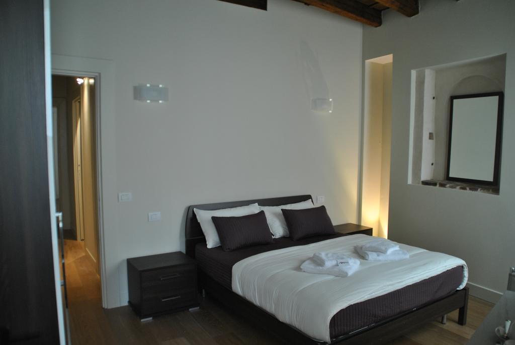 Hotel Dietro L'Angolo Brescia Zimmer foto
