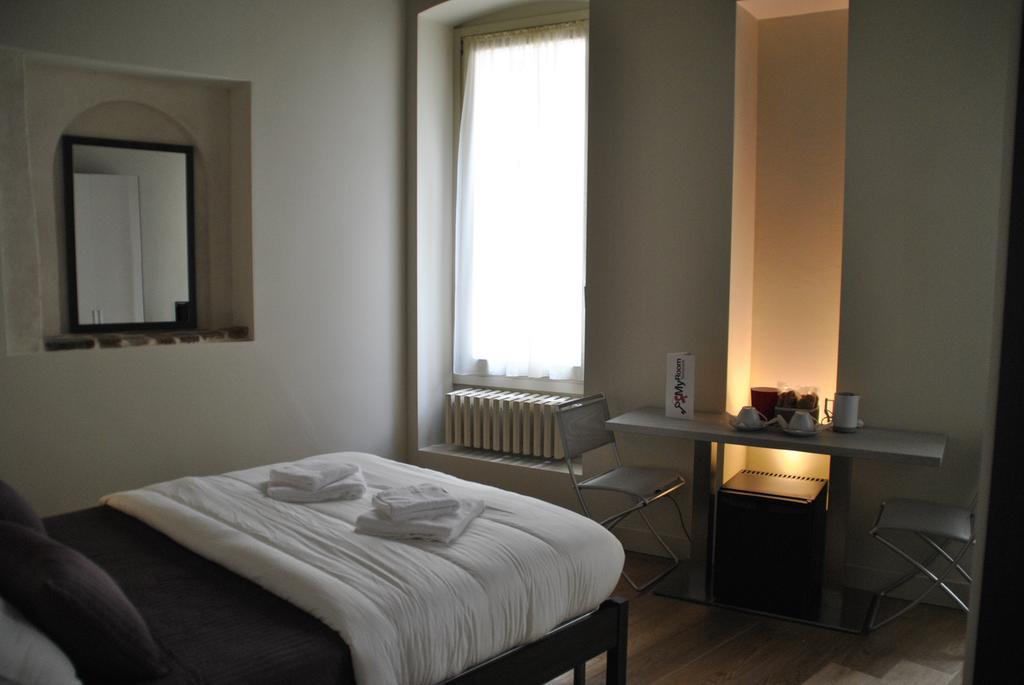 Hotel Dietro L'Angolo Brescia Zimmer foto