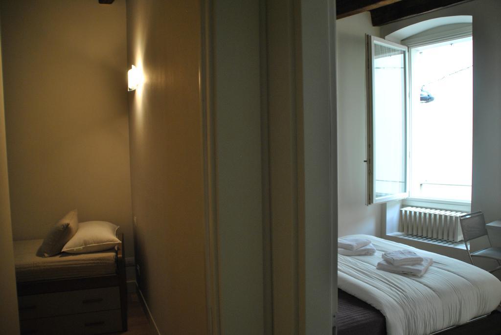 Hotel Dietro L'Angolo Brescia Zimmer foto